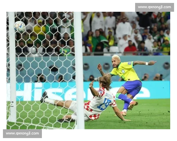 半高球点球:守门员的 “送分题”?